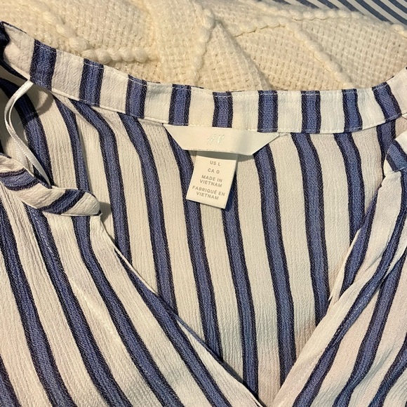 H&M tunic top - Picture 2 of 4